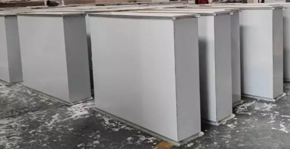 福建无机漂珠硅晶风管板产品特点？